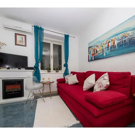 아파트 조로 아파트먼트 *