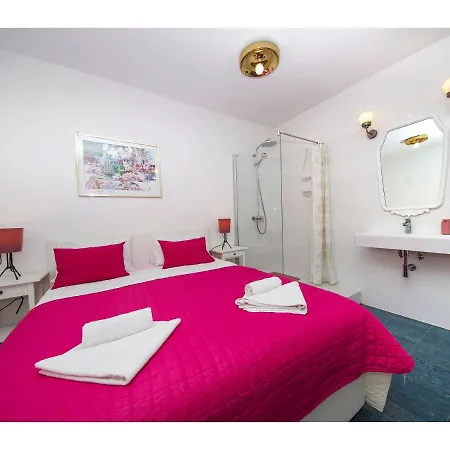 조로 아파트먼트